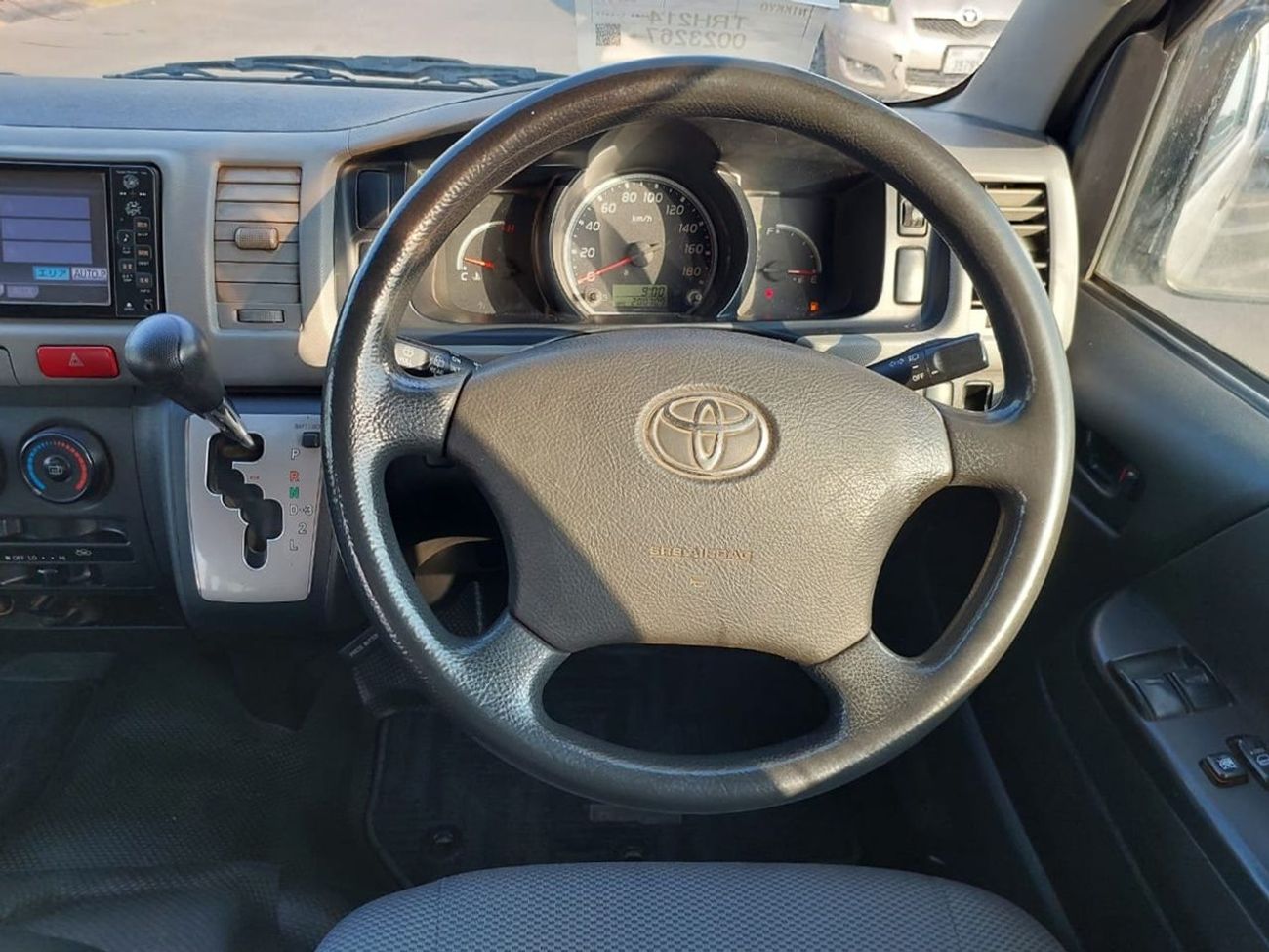 تويوتا هاياس TOYOTA HIACE WAGON VAN 2011 RHD 2.7 L PETROL AUTOMATIC (PM23267)