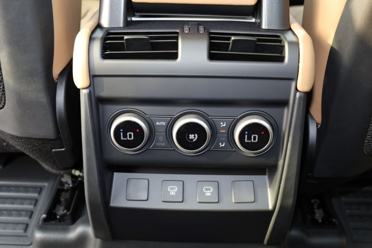 Land Rover Defender LANDROVER DEFENDER X-DYNAMIC 3.0 L 5DR