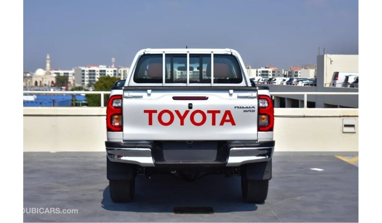 تويوتا هيلوكس Toyota hilux 2.7L petrol full option MY 2024