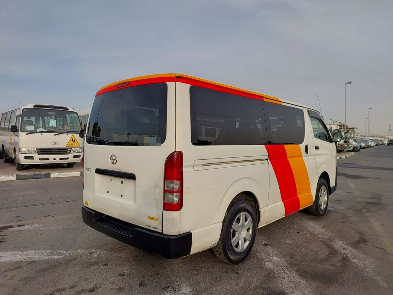 Toyota Hiace TOYOTA HIACE VAN RHD 2015 MODEL 3.0 L DIESEL MANUAL(PM18092)