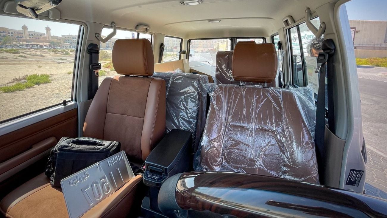 تويوتا لاند كروزر 70 LX 76 2.8L Turbo-Diesel AT 2025YM
