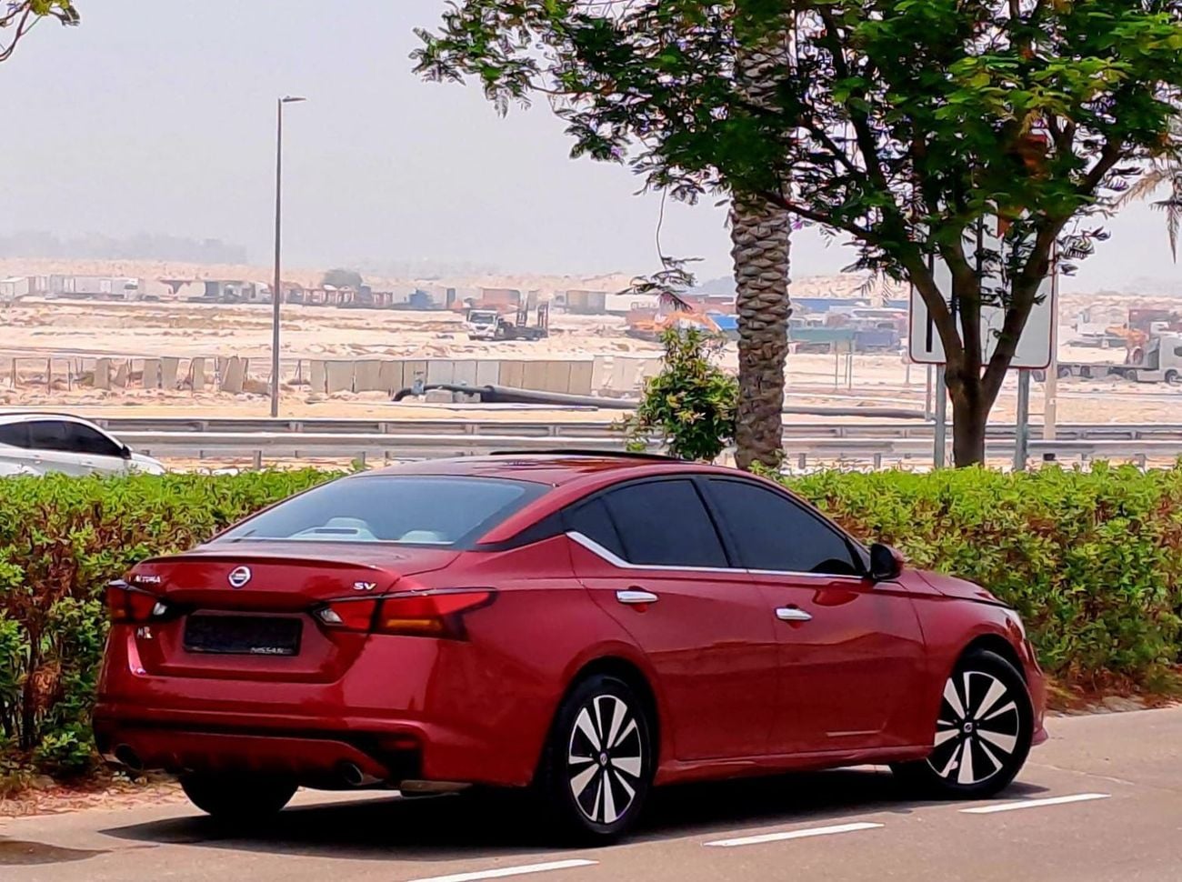 Nissan Altima SV 850-Monthly l GCC l SUNROOF | Cruise, Camera, GPS l Accident Free