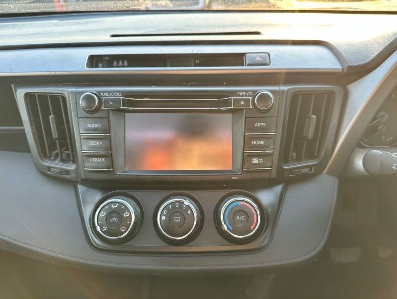 Toyota RAV4 EXCELLENT CONDITION | 2019 | 2.0L PETROL ENGINE | RHD | SUNROOF | REAR VIEW CAMERA