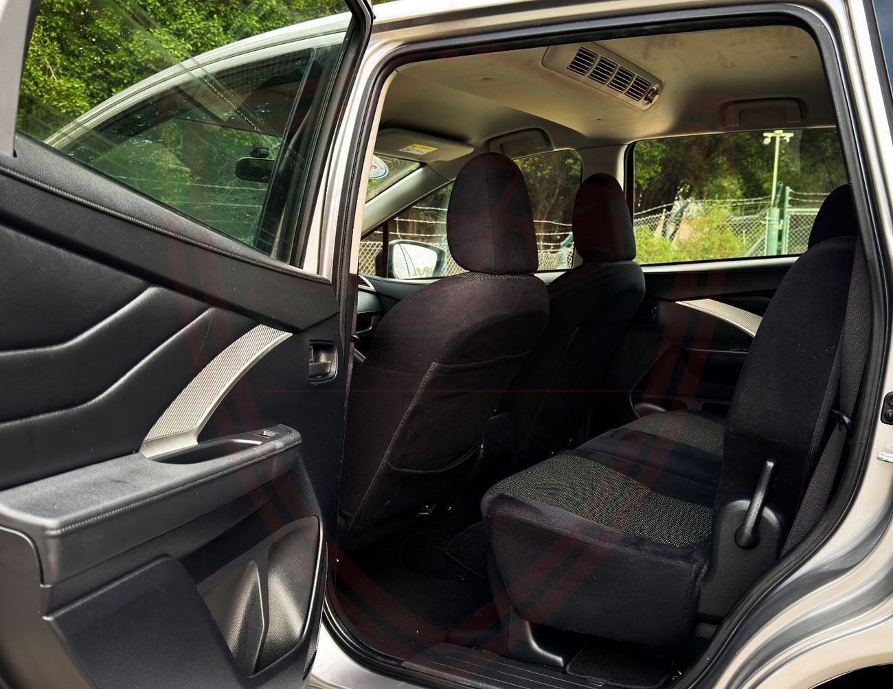 Mitsubishi Xpander MEDIUM LINE Mid 1.5L Mitsubishi Xpander | 1.5 L | 2024 | GCC | Accident-Free |  In Excellent Conditi