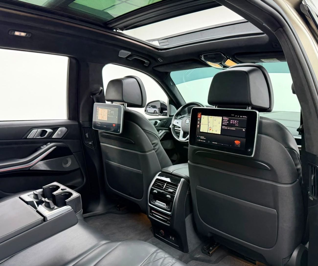 BMW X7 50i PURE EXCELLENCE 2019 BMW X7 xDrive50i, Warranty, Full Service History, 7 Seater, Excellent Condition, GCC