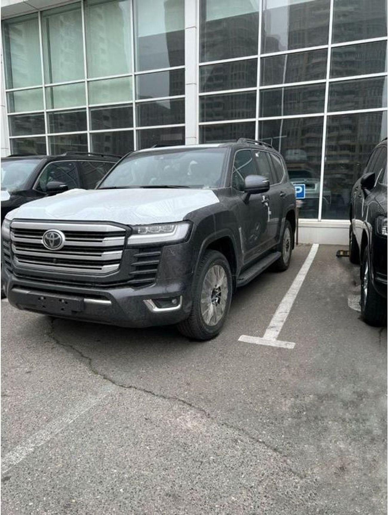 Toyota Land Cruiser VXR 3.5L 2024 YM (For export only)