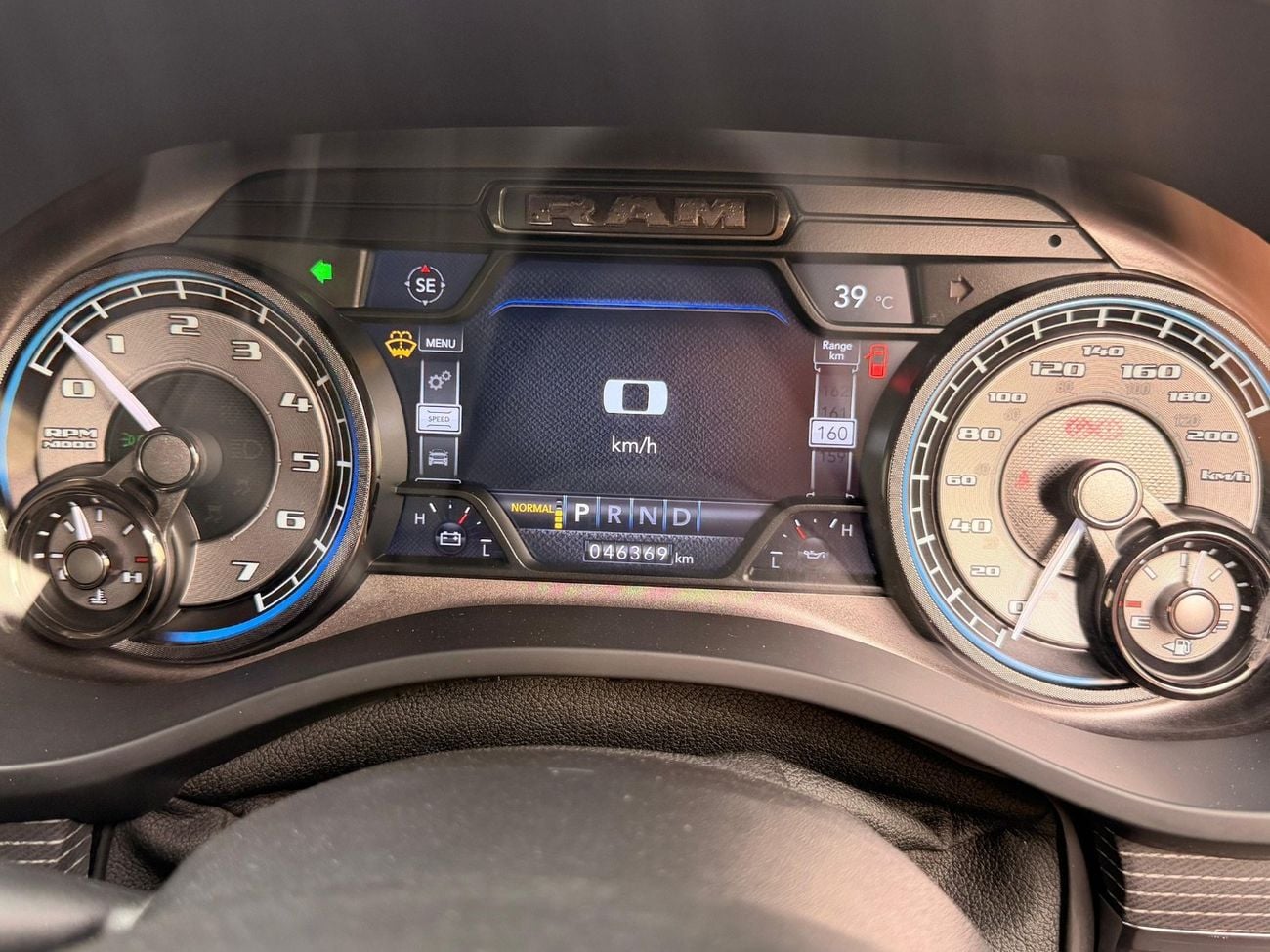 رام 1500 Limited 5.7L (5 Seater)