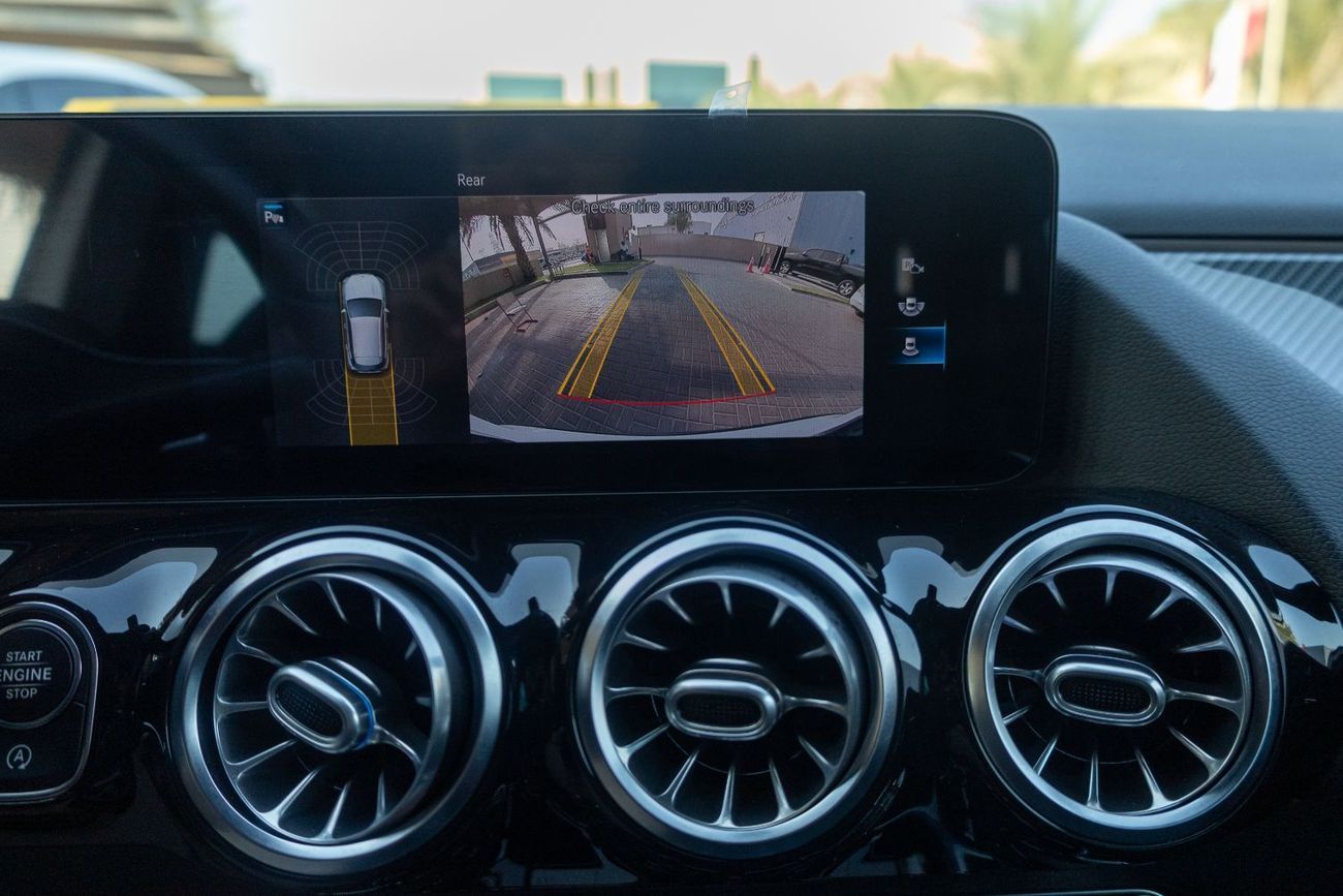 Mercedes-Benz GLA 200 Premium 1.4L