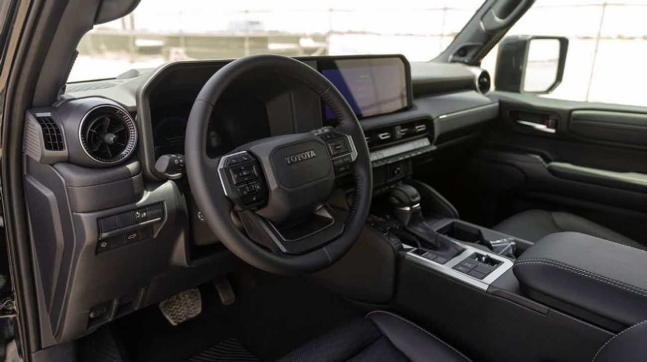 تويوتا لاند كروزر S- DLX Toyota Prado Premium  2.8L Diesel MY2025