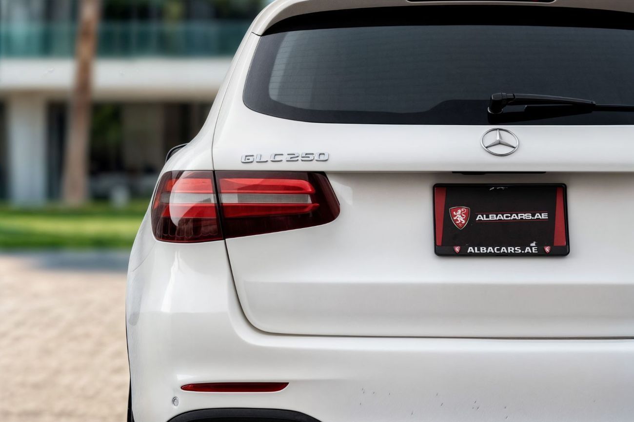 Mercedes-Benz GLC 250 1,858 P.M  | 0% Downpayment | AMG | 4Matic | Dual Sunroof!