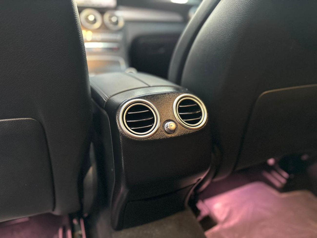 مرسيدس بنز GLC 200 Std 2.0L