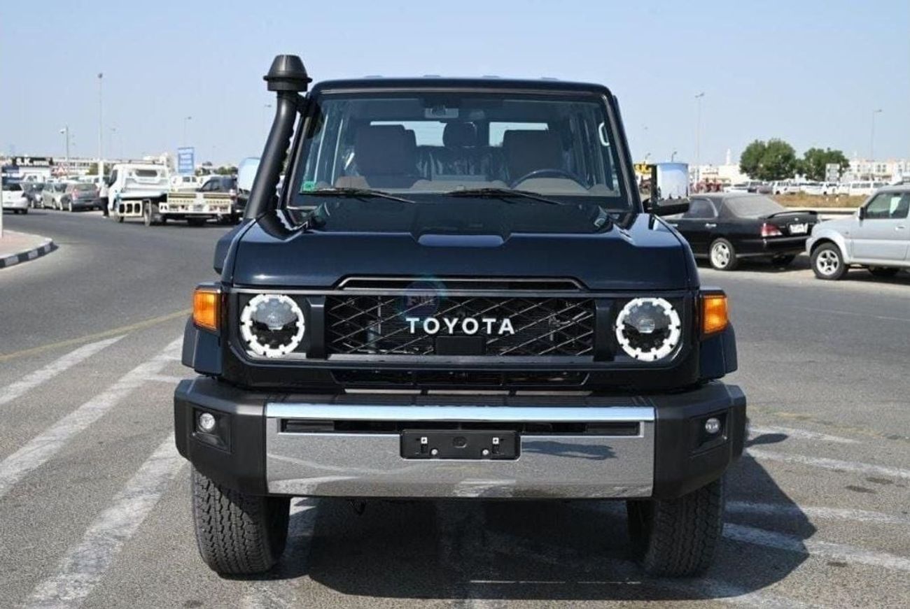 تويوتا لاند كروزر 70 76 Hardtop G 4.0L Petrol 5 Seater Automatic