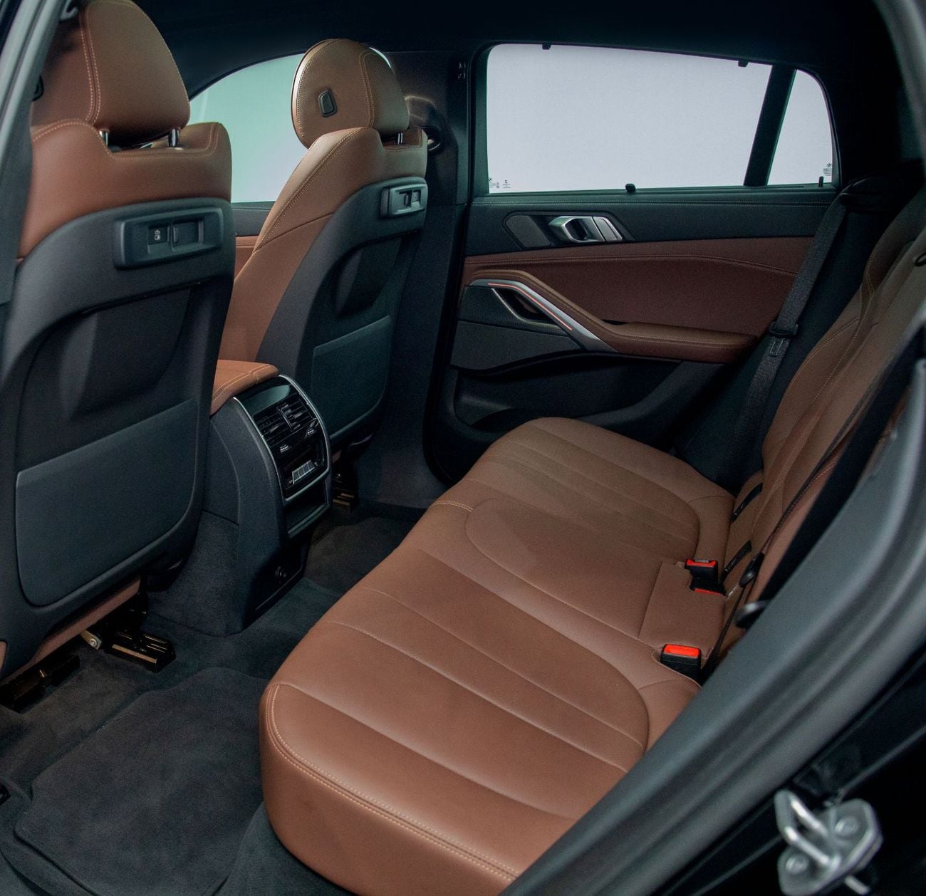 بي أم دبليو X6 40i M SPORT