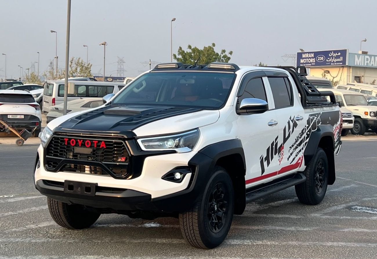 Toyota Hilux  2022 Toyota Hilux GR Sport - 2.7L V4 - Rear Camera - Push Start - Full Automatic Patrol - 4x4 AWD -