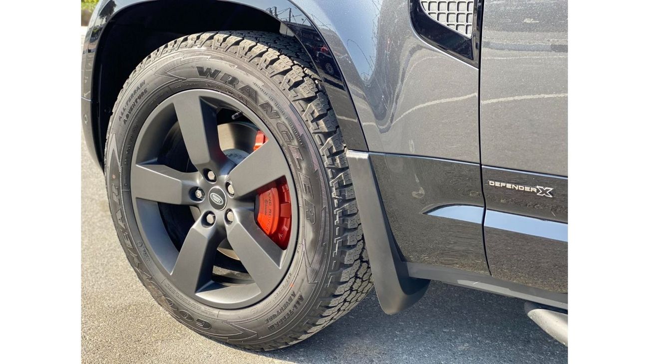 Land Rover Defender DEFENDER X**2024**GCC SPEC UNDER WARRANTY AND SERVICE