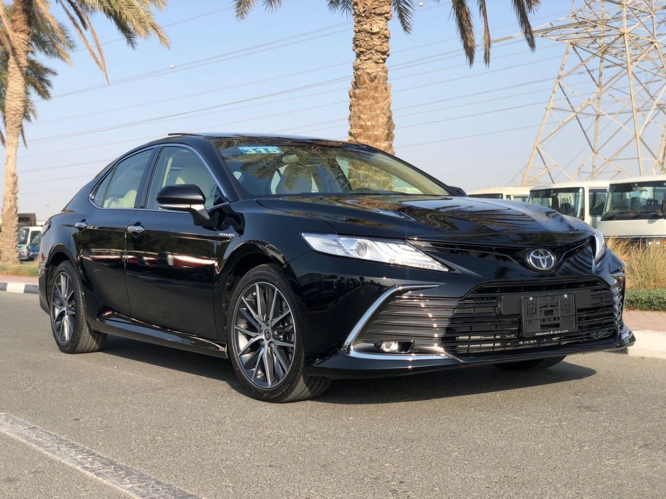 New Toyota Camry SE+ GRANDE V6 2022 2022 for sale in Dubai - 542564
