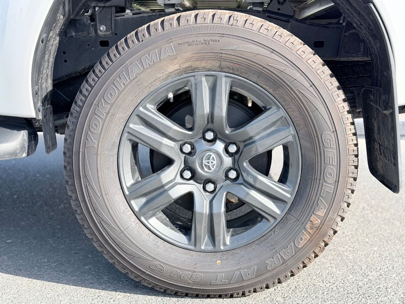 تويوتا هيلوكس GL 2 2.4L AWD