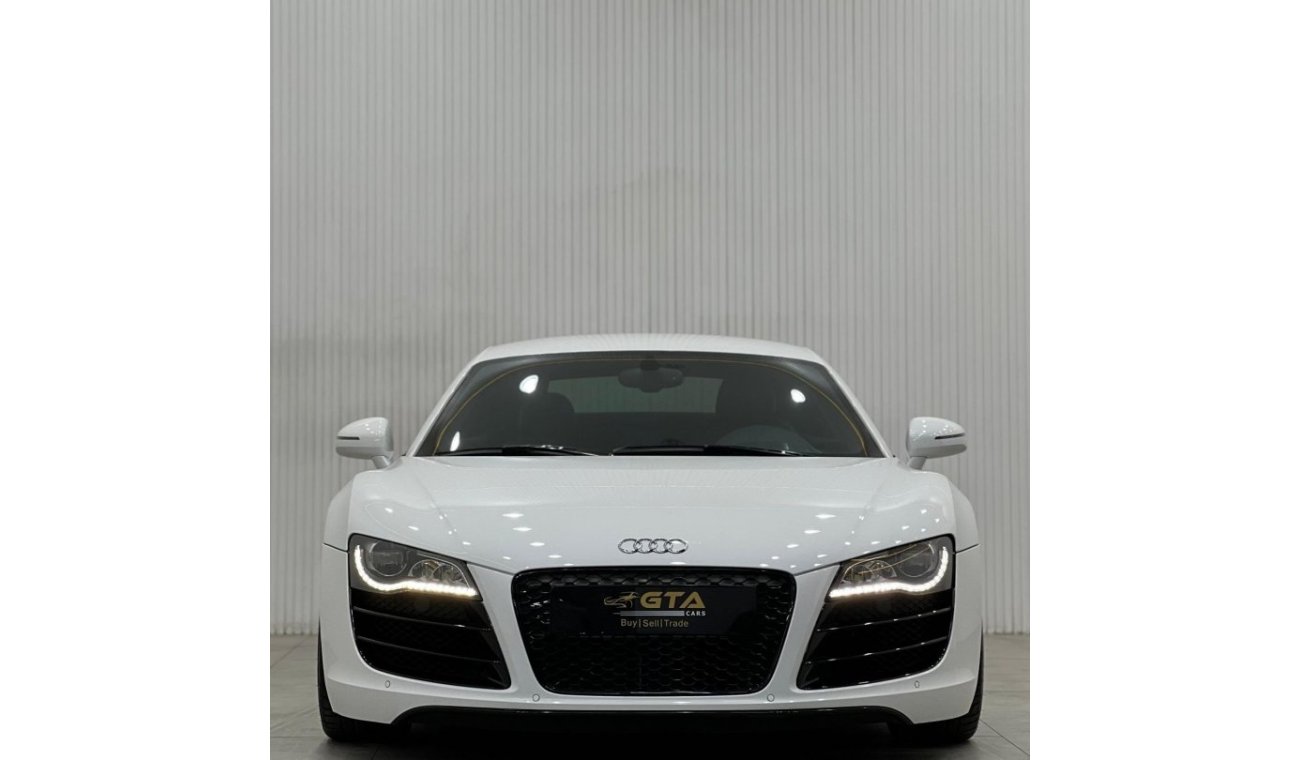 أودي R8 2013 Audi R8 V10 Coupe, Very Low Kms, Excellent Condition, GCC