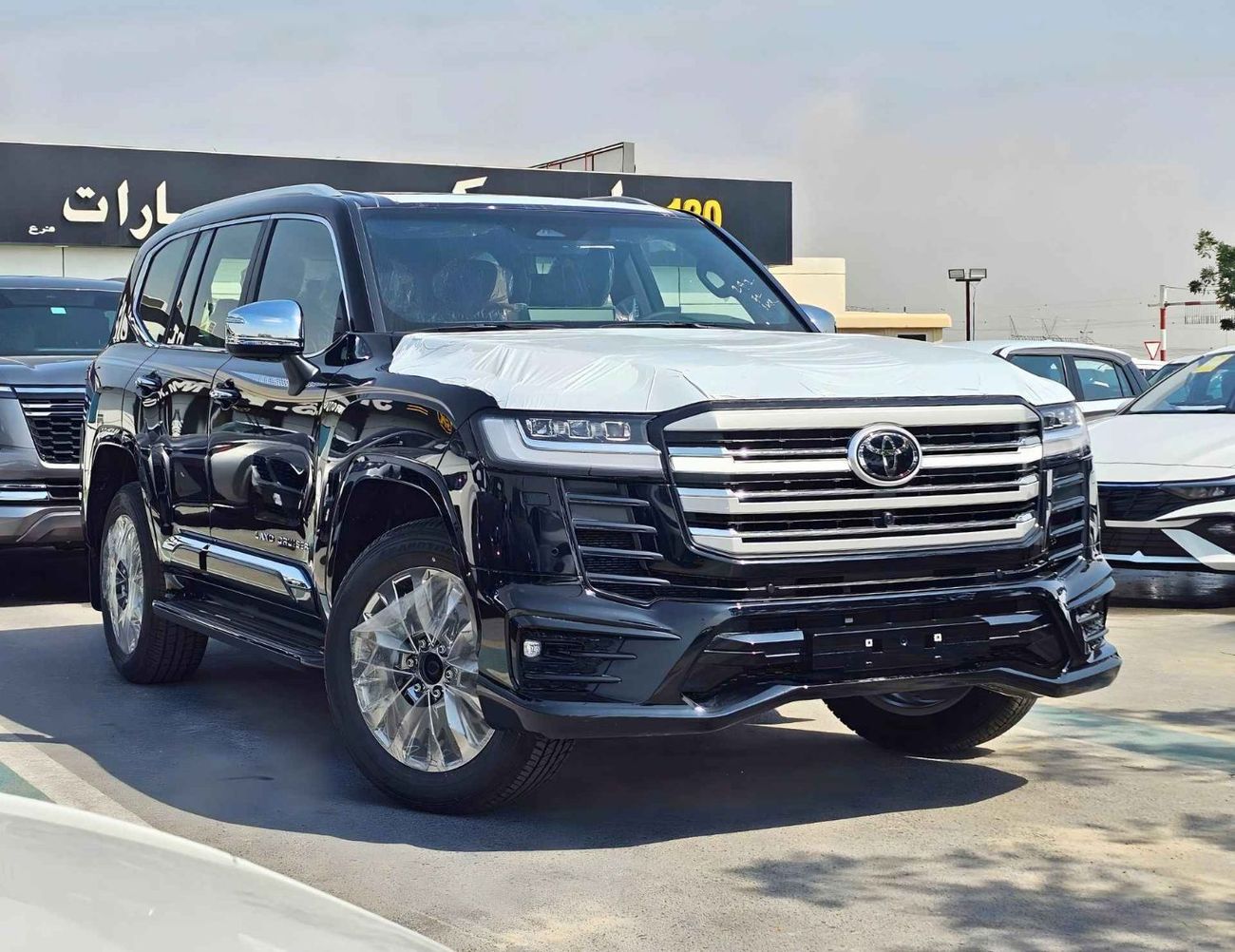 تويوتا لاند كروزر VXR-Z TWIN TURBO / 3.5L PETROL V6 4WD / RADAR / 12.3" DVD+JBL / HEADUP DISPLAY (CODE#LCVXRZOM)