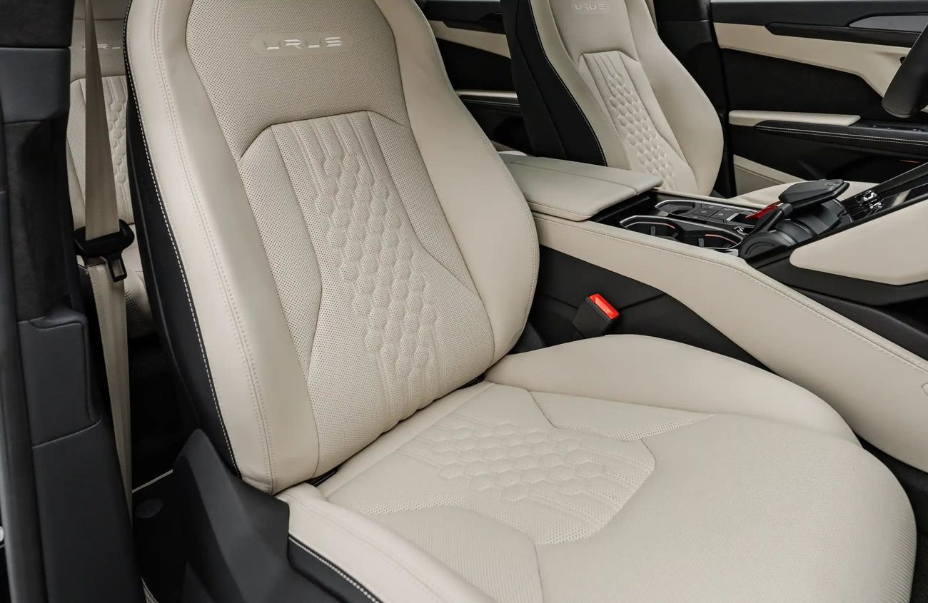 لامبورغيني اوروس 4.0L V8 Twin-Turbocharged Engine