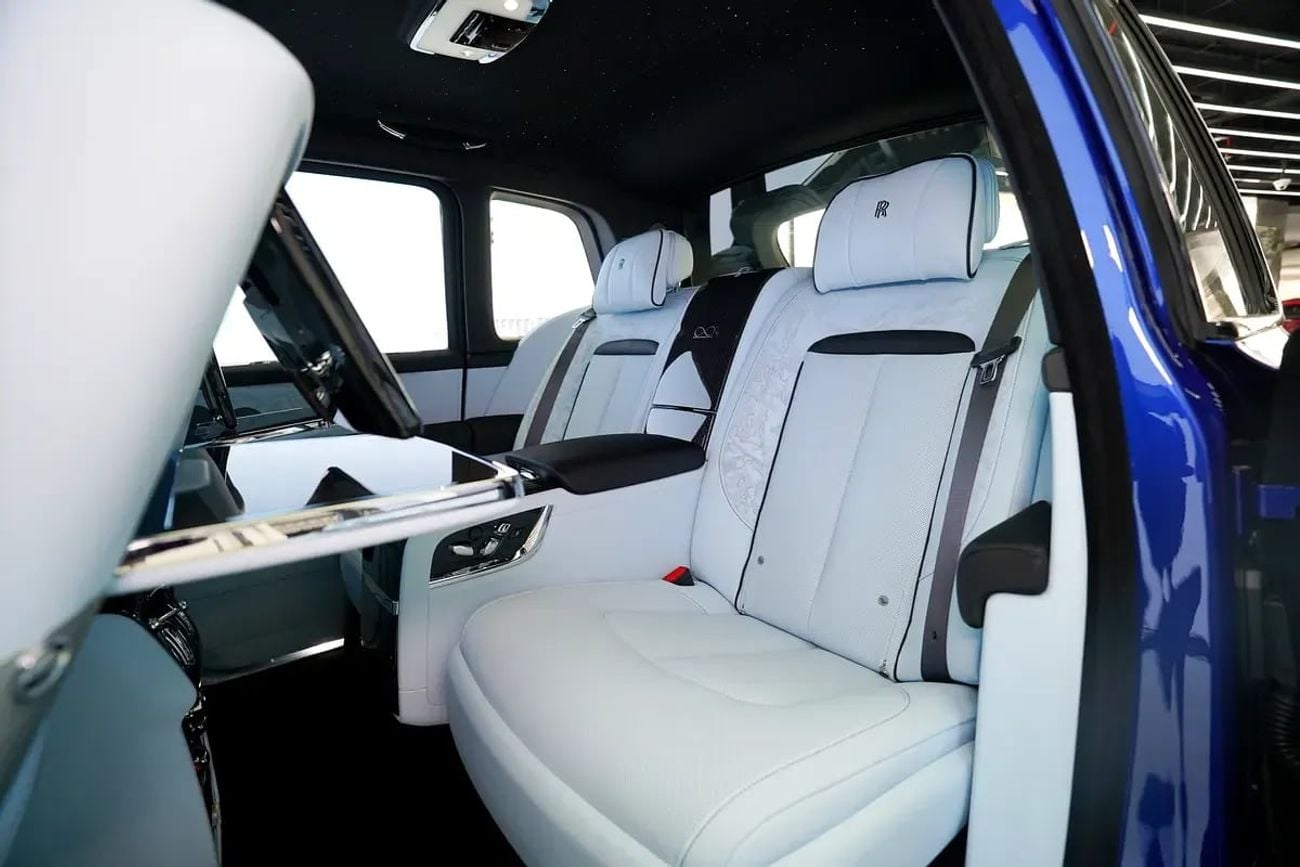 Rolls Royce Cullinan BLACK BADGE