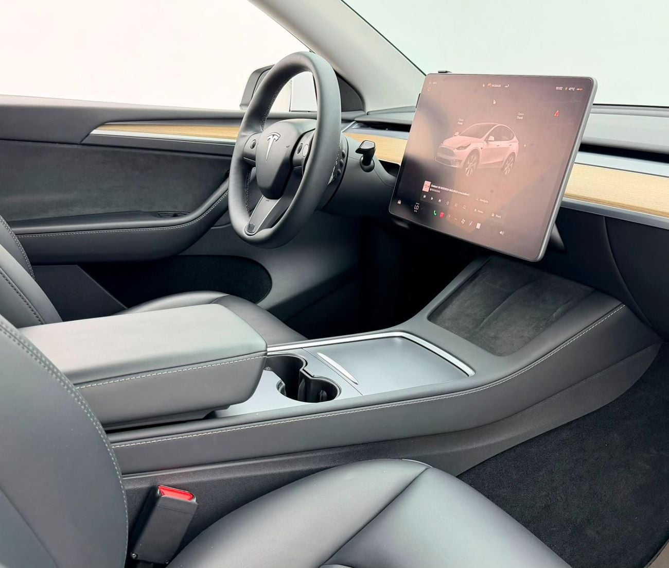 Tesla Model Y LONG RANGE