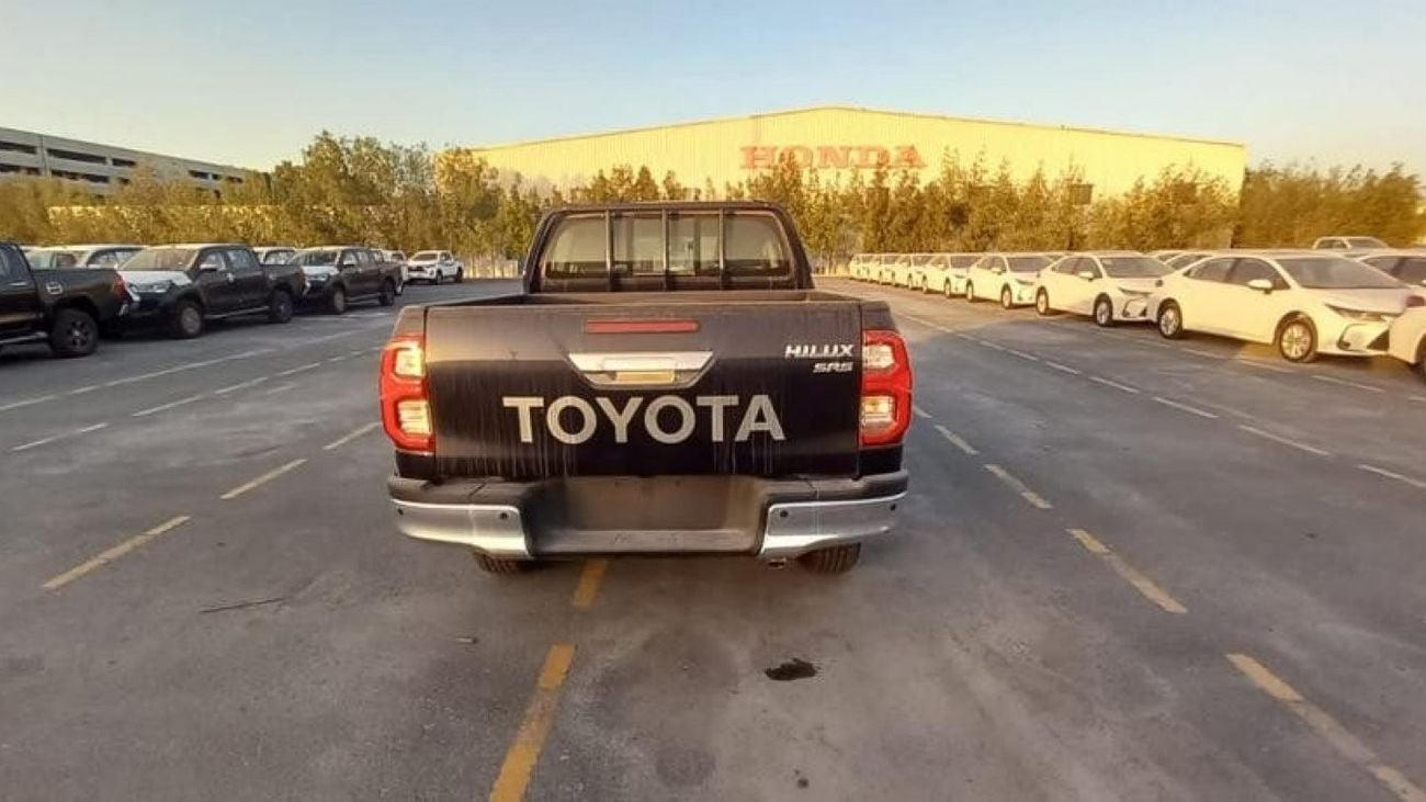 Toyota Hilux New 2023 Toyota Hilux 2.4L SR5 Diesel Full option 4X4 Automatic Zero KM
