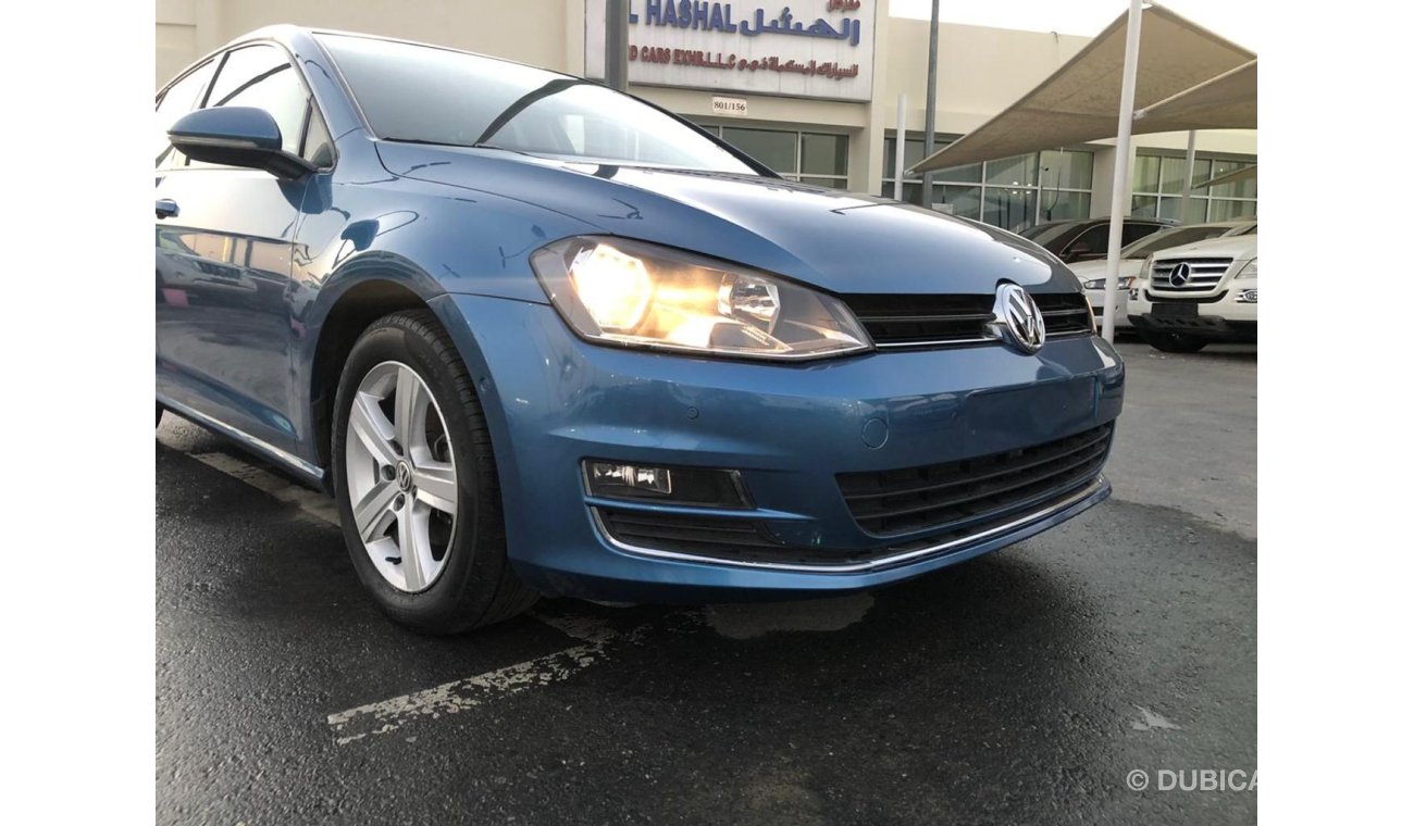 Volkswagen Golf Golf model 2016 car prefect condition cruise control excellent sound system low mileage radio Blueto
