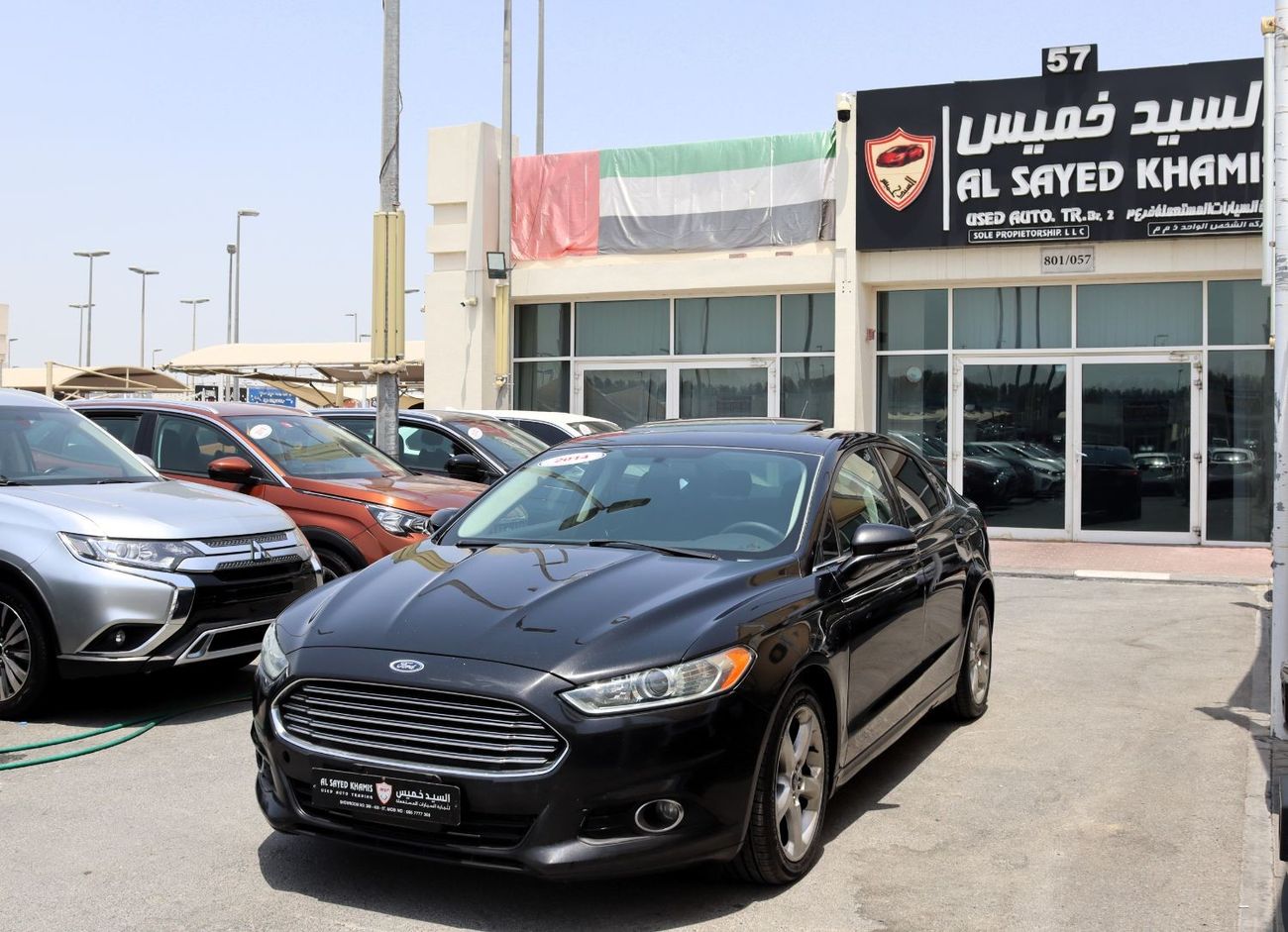 Ford Fusion SEL ACCIDENTS FREE - GCC - SUNROOF - ORIGINAL PAINT - PERFECT CONDITION INSIDE OUT