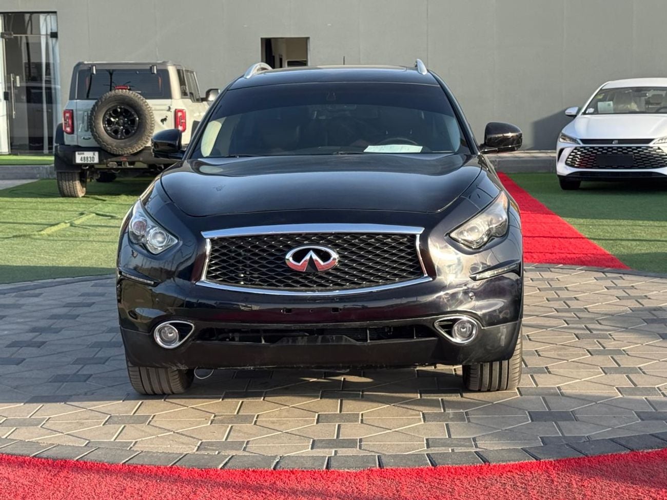 Infiniti QX70 LUXURY