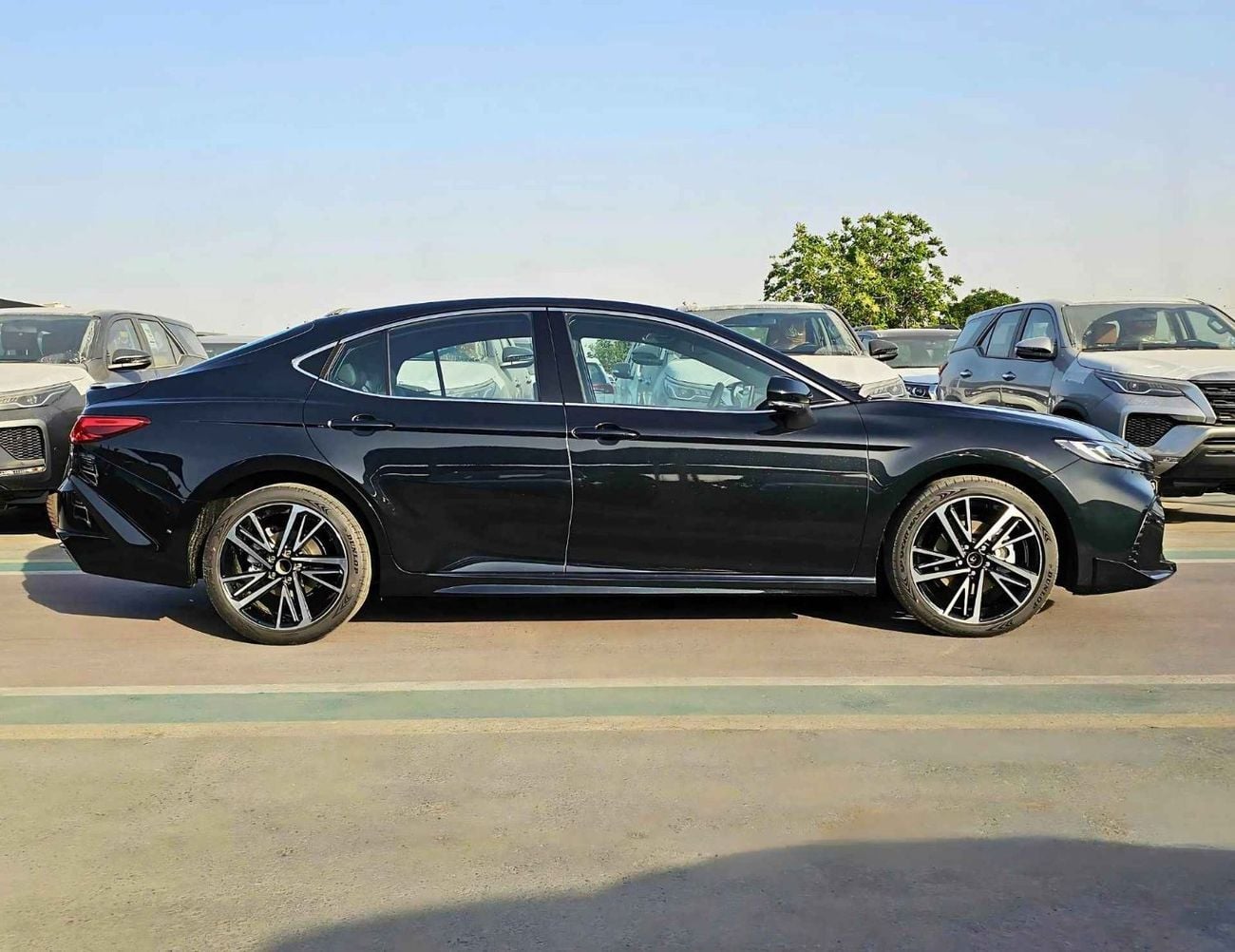 Toyota Camry SPORT HEV S SPORT || 2.0L V4 PETROL | PWR SEATS WITH HEADUP DISPLAY | PANORAMIC ROOF (CODE # CMPCS)