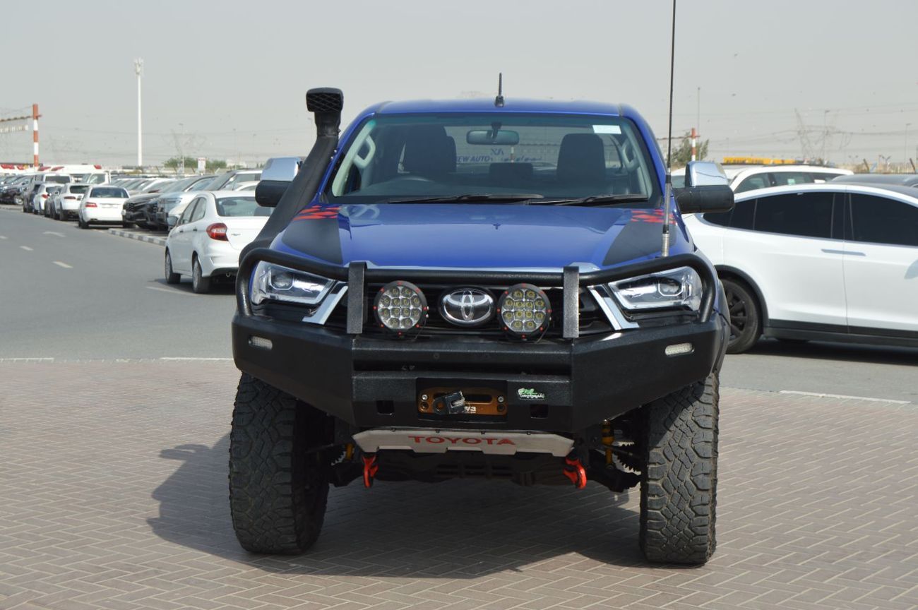 تويوتا هيلوكس DL Double Cabin  Right Hand Drive  Year: 2017  Engine: 2.8L/ V4
