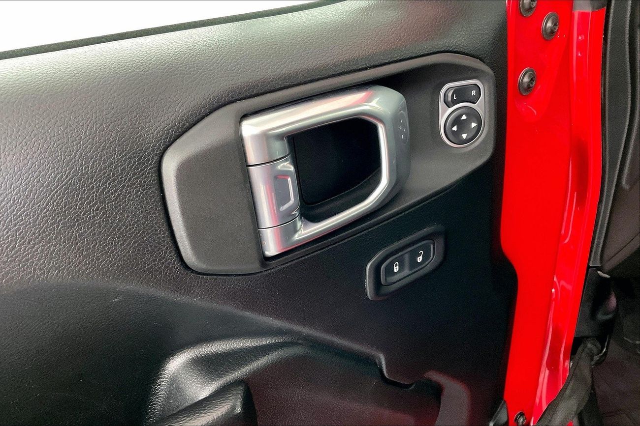 Mercedes-Benz CLA 250 AMG Package | 1 year free warranty | 0 Down Payment