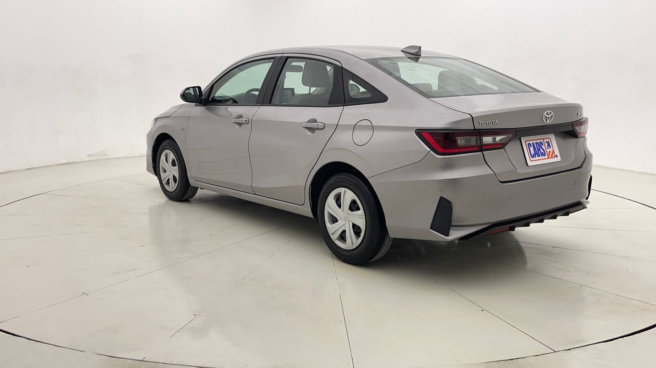 تويوتا يارس E 1.5 | بدون دفعة مقدمة | اختبار القيادة في المنزل