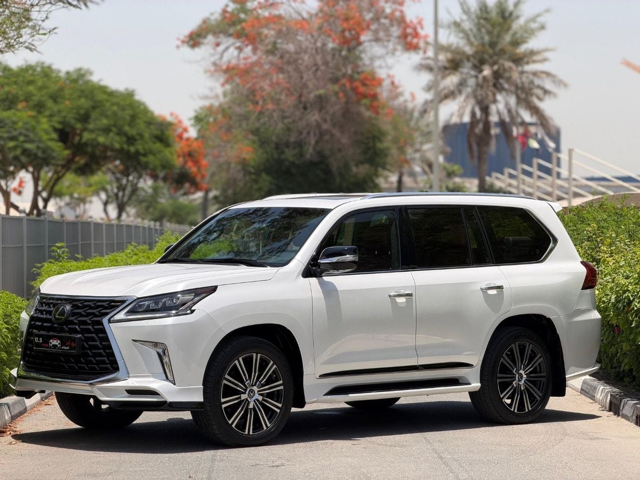 Lexus LX570 SIGNATURE