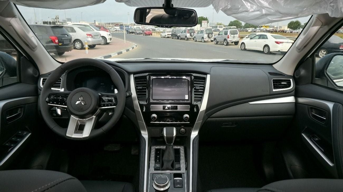 Mitsubishi Montero Sport MONTERO SPORT 3.0L FULL OPTION