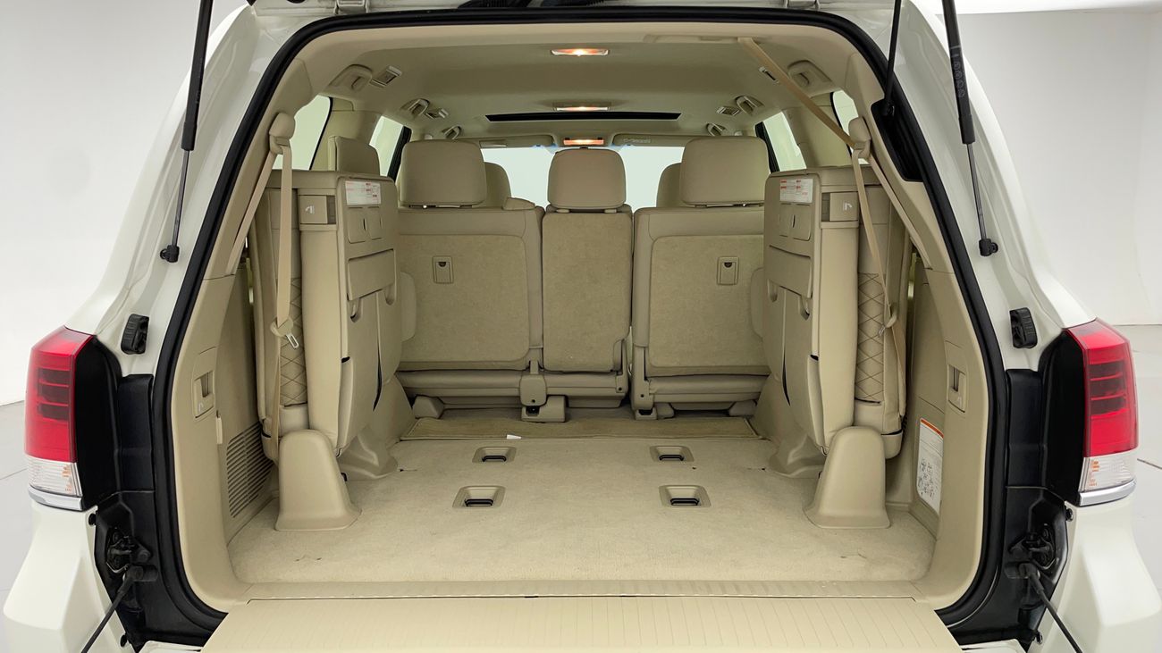 Toyota Land Cruiser GXR GT 4.6 | Zero Down Payment | Free Home Test Drive