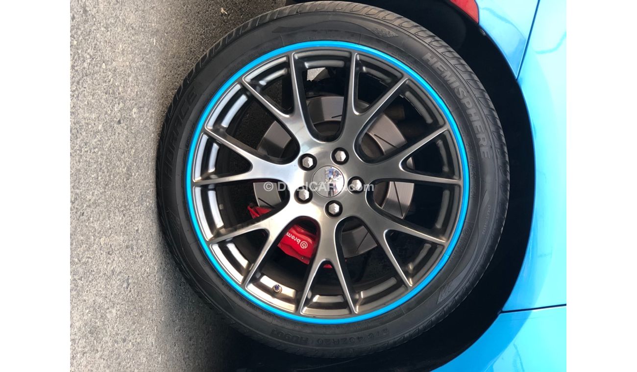 دودج تشارجر موديل 2015 خليجي فل مواصفات كراسي جلد ومثبت سرعه وتحكم كهربي كامل ونظام صوت ممتاز وكاميرا خلفيه