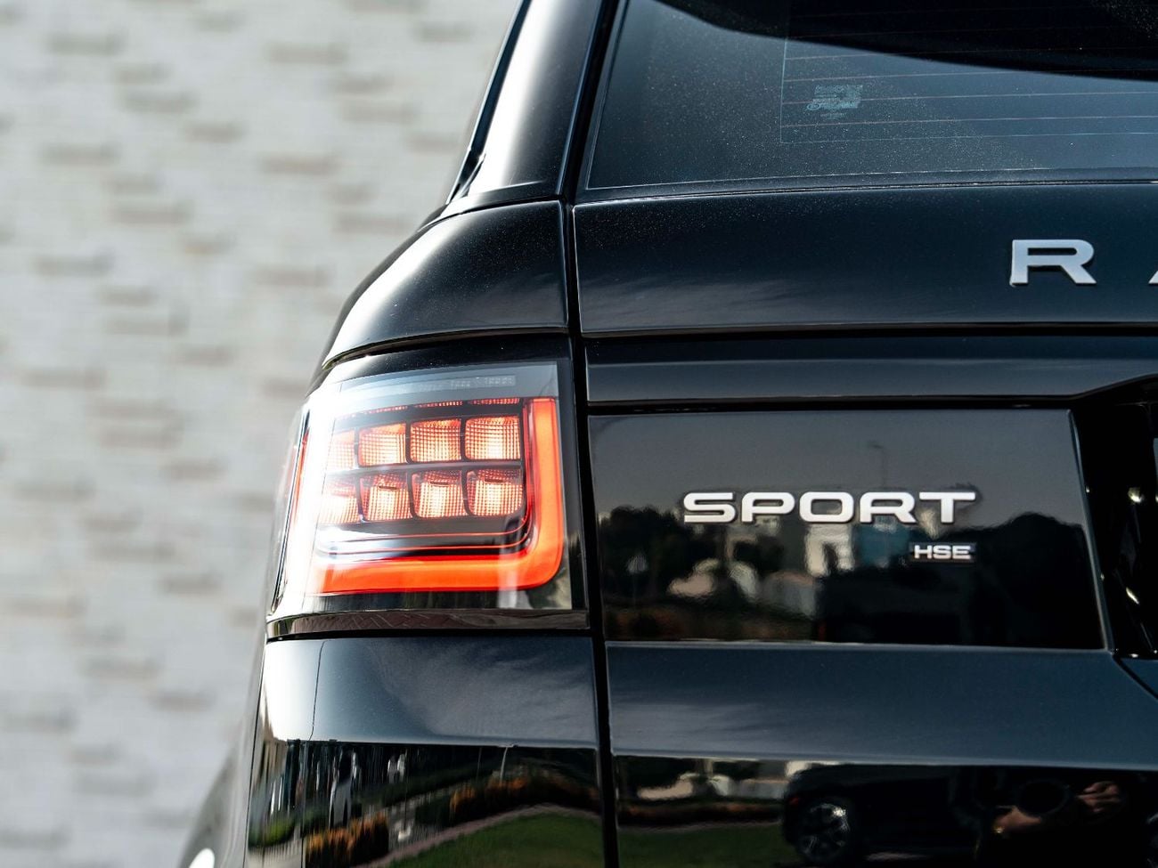 Land Rover Range Rover Sport HSE Dynamic 5.0L (510 HP)
