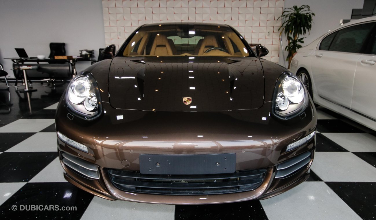 بورش باناميرا ٤ أس with 2 years of warranty from Porsche