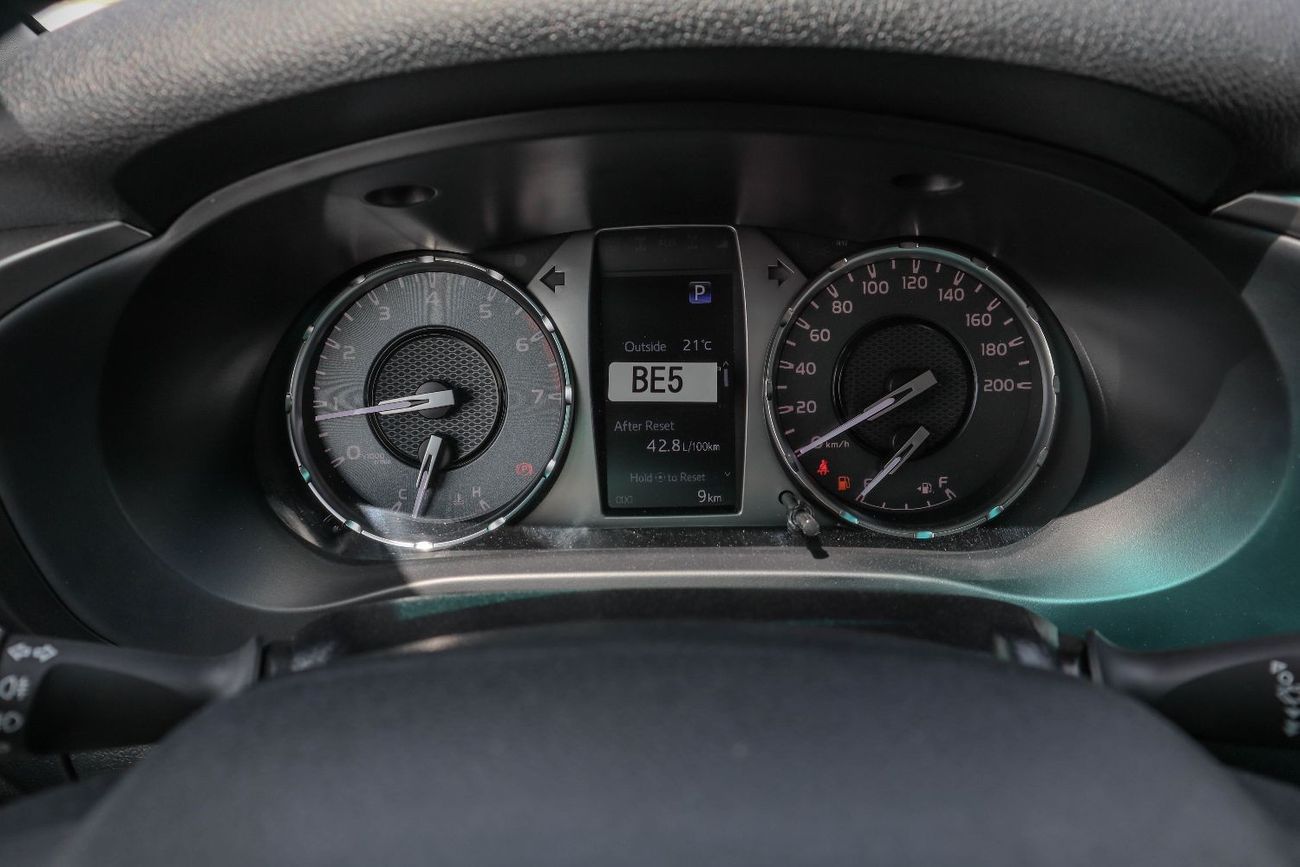 Toyota Hilux TOYOTA HILUX 2.7l 2025 MODEL 4X2