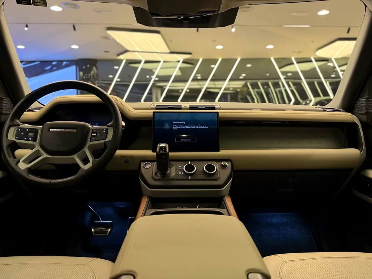 Land Rover Defender DEEFNDER GCC BRAND CONDITION