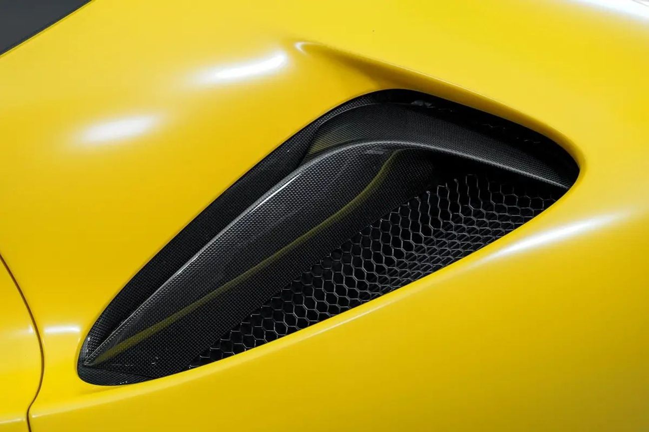 فيراري SF90 ستراديل STRADALE