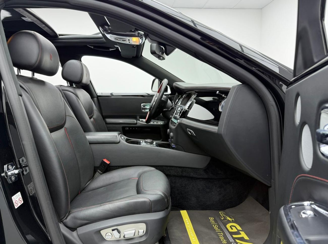 Rolls-Royce Ghost 2020 Rolls Royce Ghost, 2 Year Unlimited KM Warranty, Dec/2025 Rolls Royce Service Contract, Rolls R