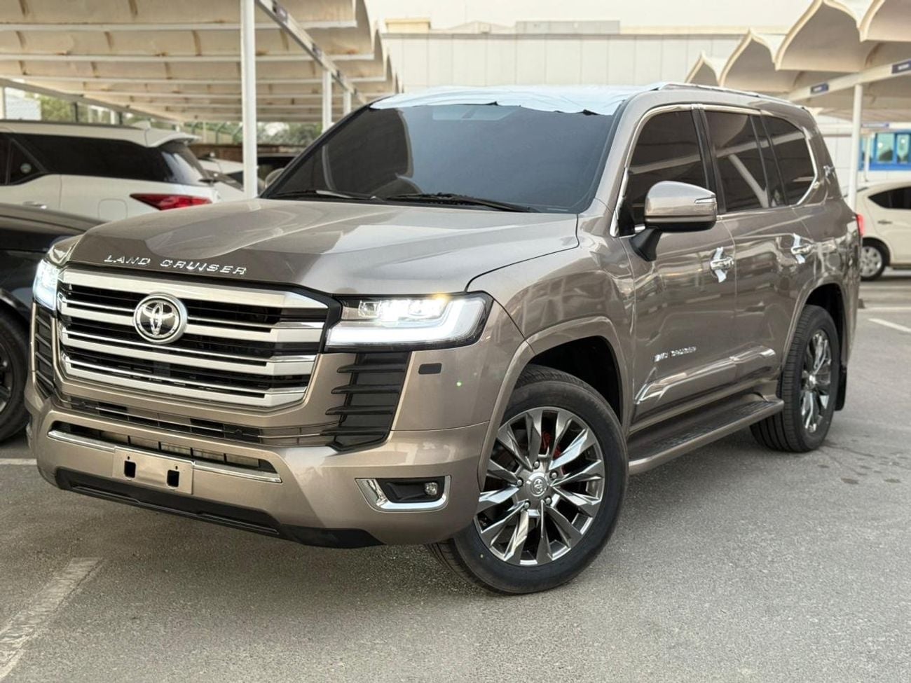 تويوتا لاند كروزر GXR 4.0L (271 HP) 4WD