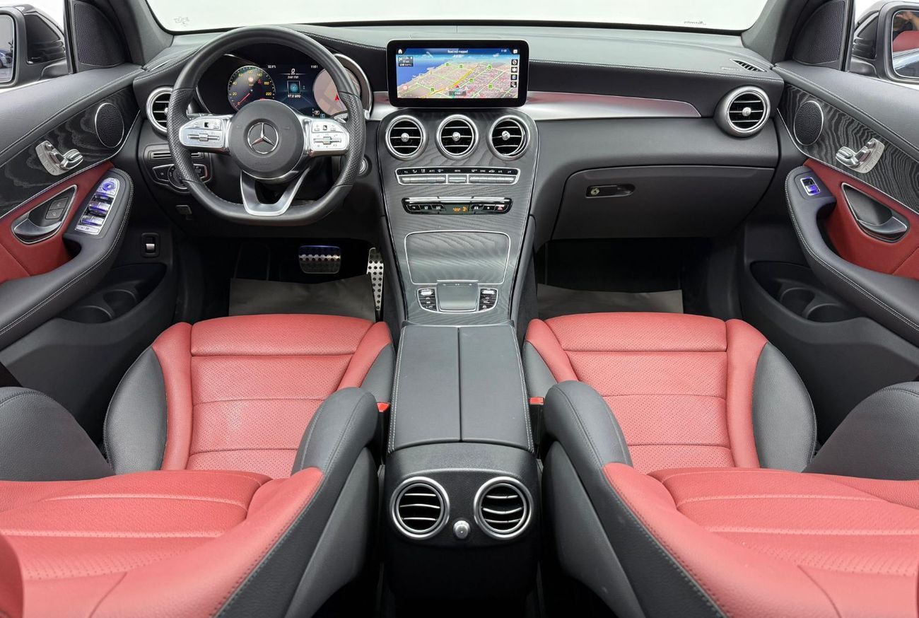 Mercedes-Benz GLC 200 4Matic 2022 Mercedes-Benz GLC200 AMG 4MATIC, Warranty, Full Service History, Very Low Km, GCC