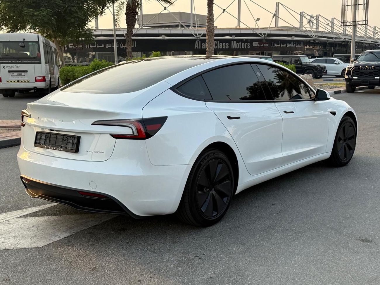 Tesla Model 3 Long Range (AWD)