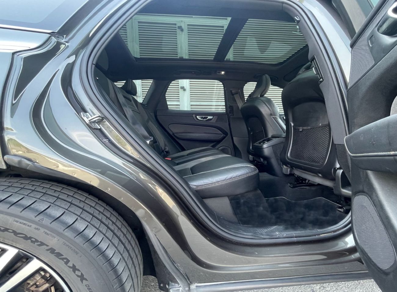 فولفو XC 60 Momentum 2.0L AWD