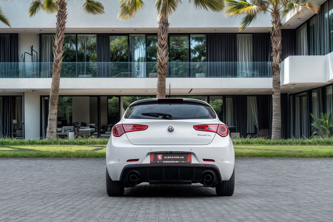 ألفا روميو جوليتا Giulietta | 784 P.M | 0% Downpayment | Veloce | Alfa Romeo Service History!