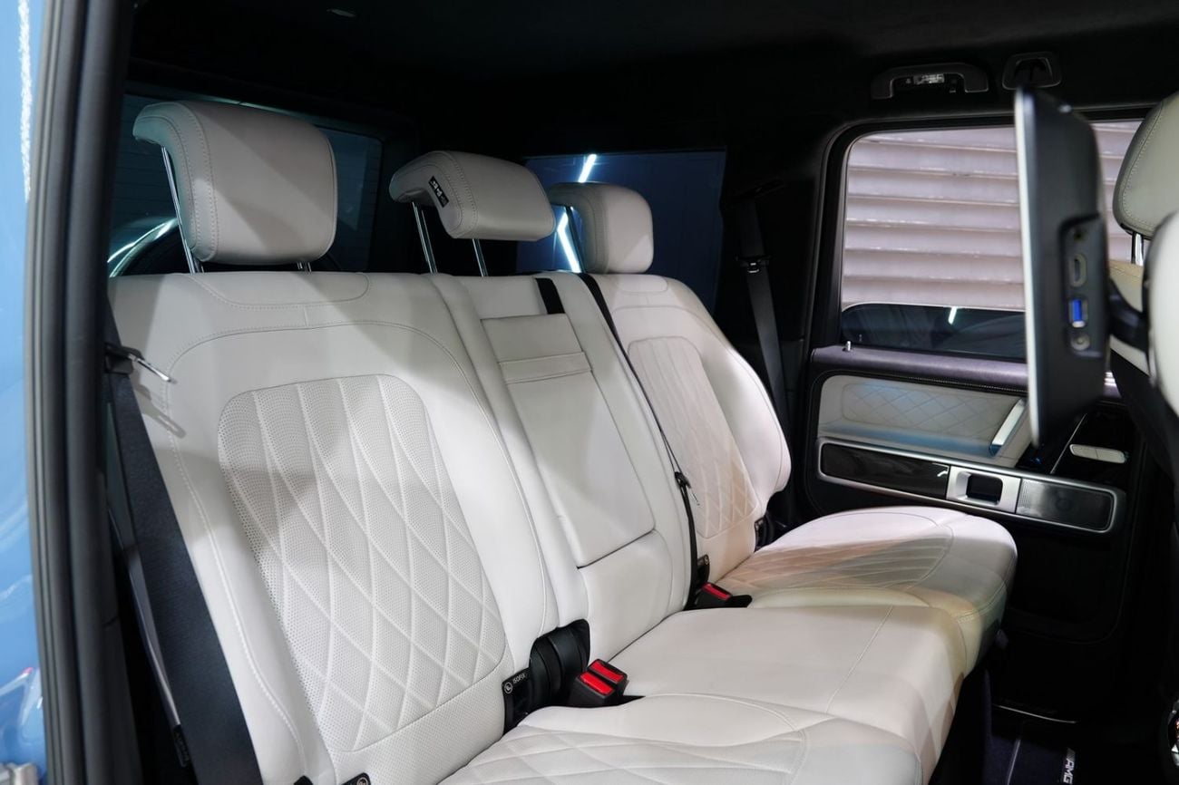 Mercedes Benz G63 AMG MANUFAKTUR EXCLUSIVE PLUS 2022 Mercedes-AMG G63, G Manufaktur Package, Carbon Interior, Rear Entertainment, Gargash Warranty!!